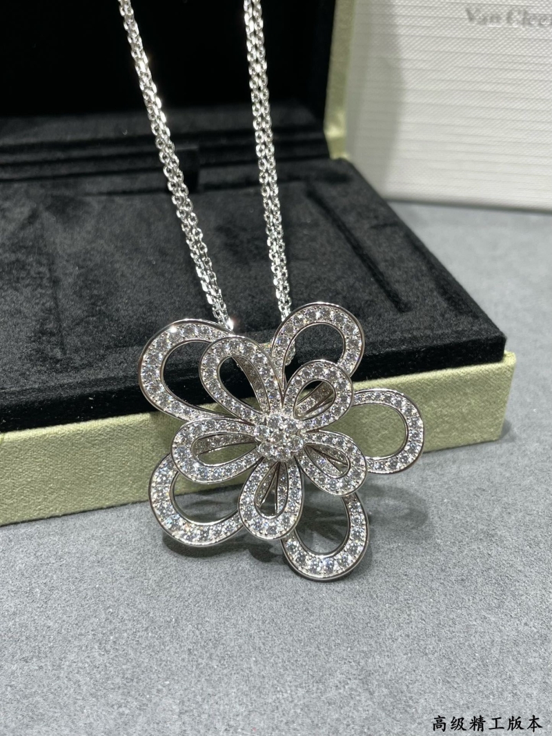 Vca Necklaces